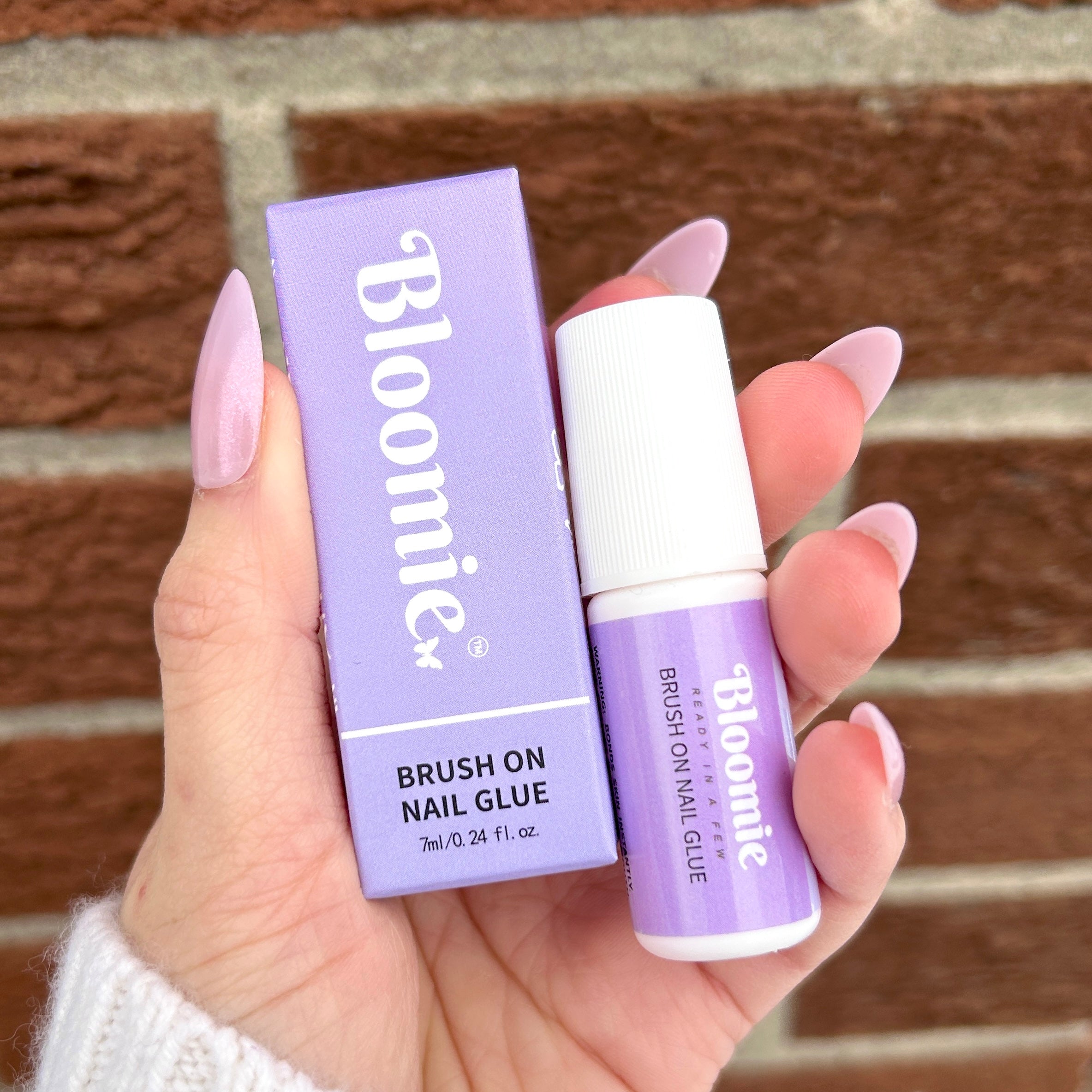 Brush On Nail Glue